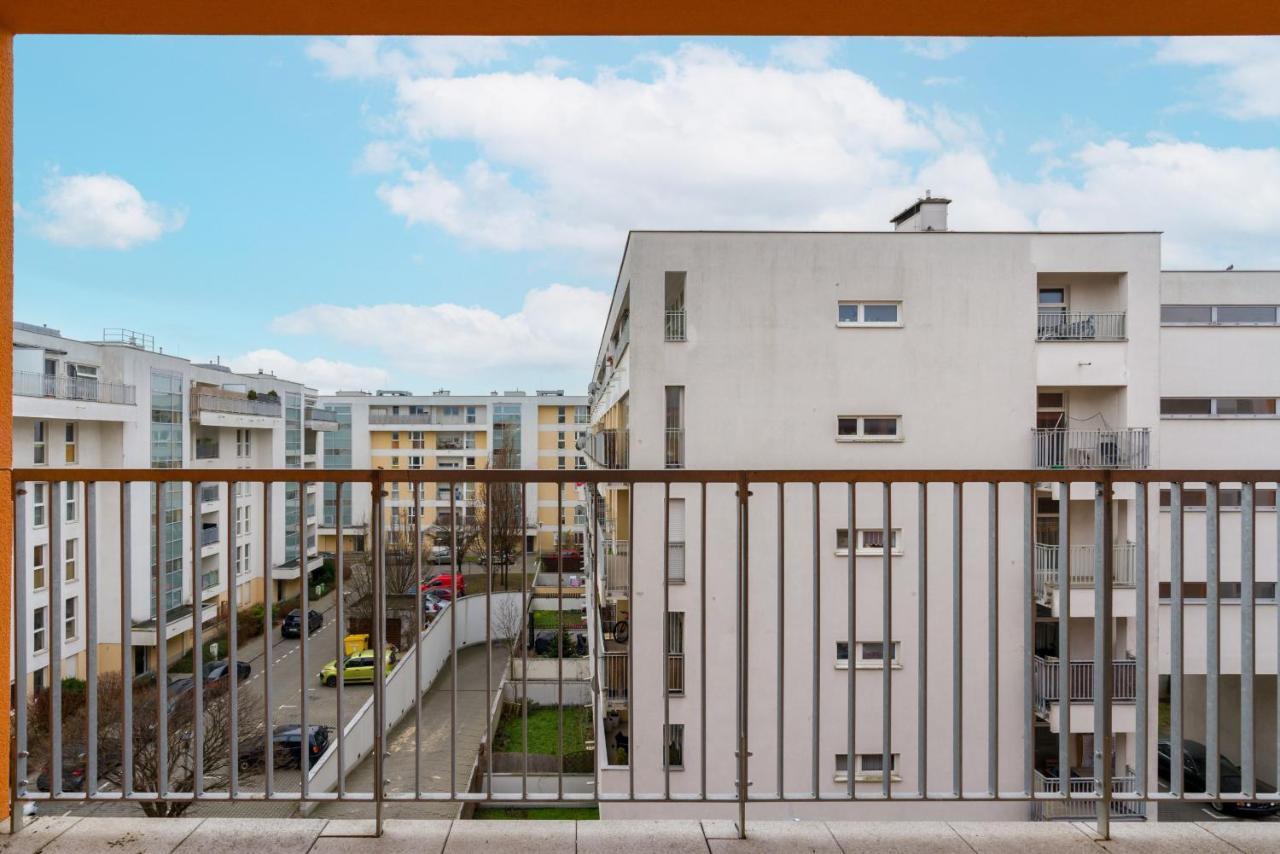 Wilczak Apartment With Free Garage Poznan By Noclegi Renters Exterior foto